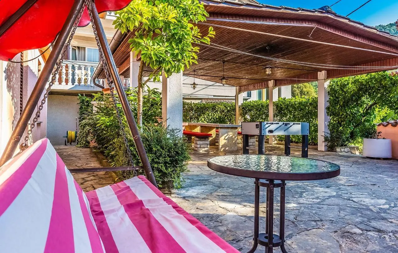 בית הארחה Apartments And Rooms Lago Rupa