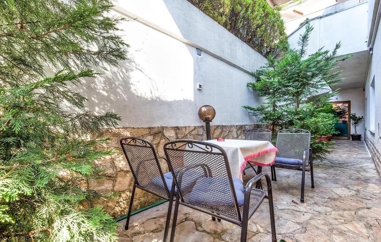 בית הארחה Apartments And Rooms Lago Rupa