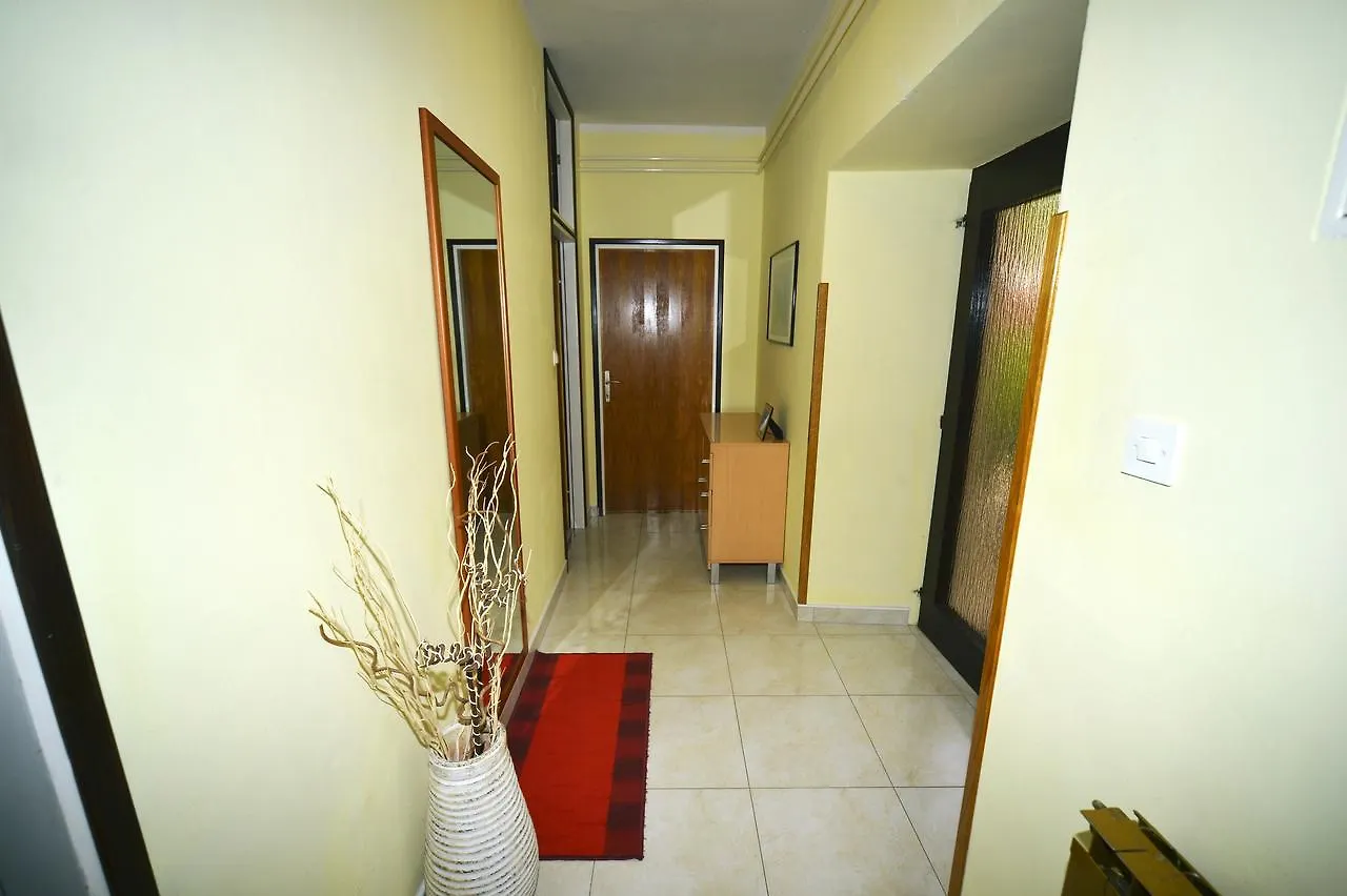 Apartments And Rooms Lago Rupa קרואטיה