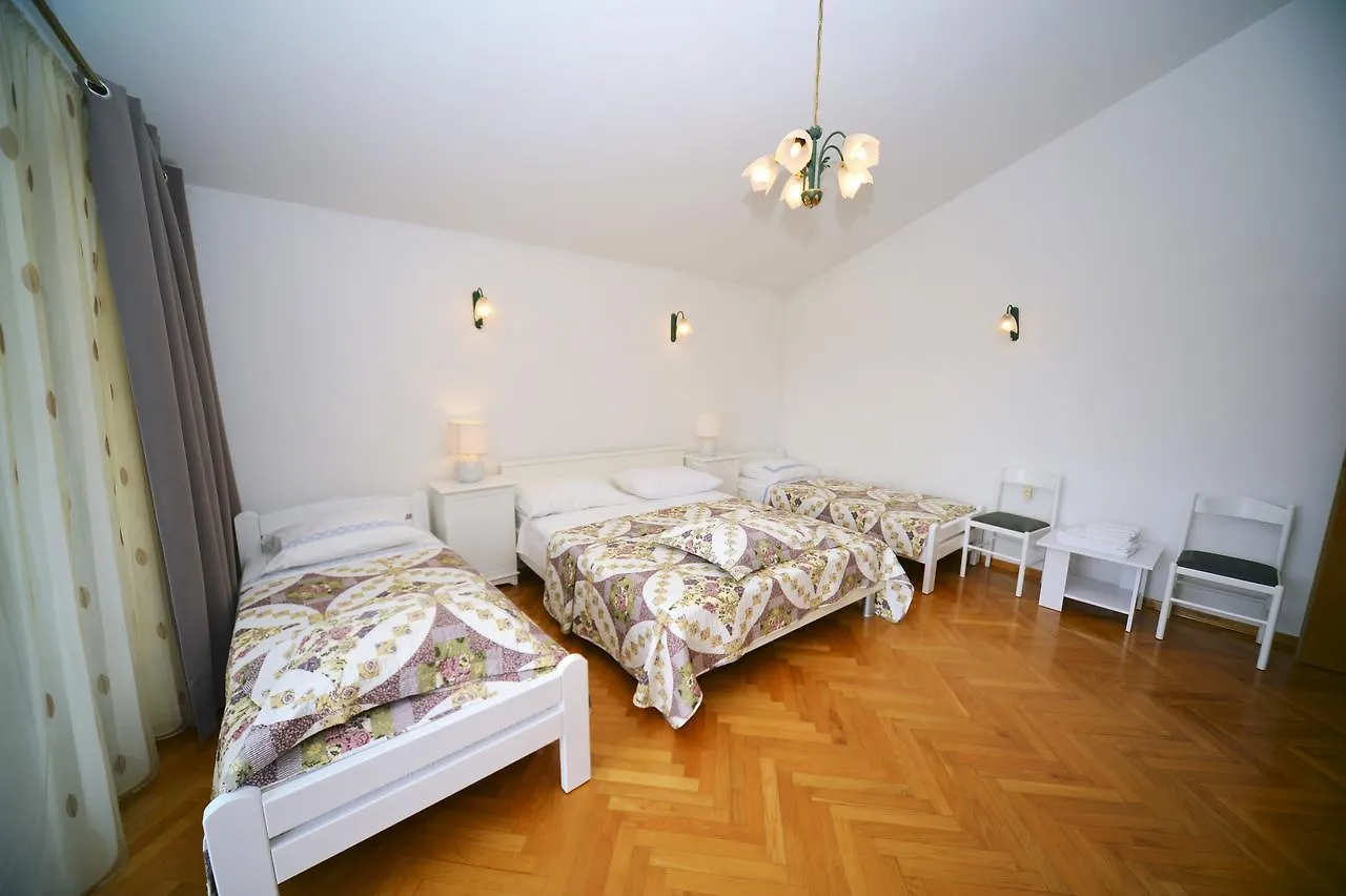 Apartments And Rooms Lago Rupa 3*,  Croatia